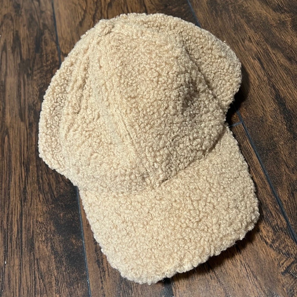 SOLD NWT primark hat